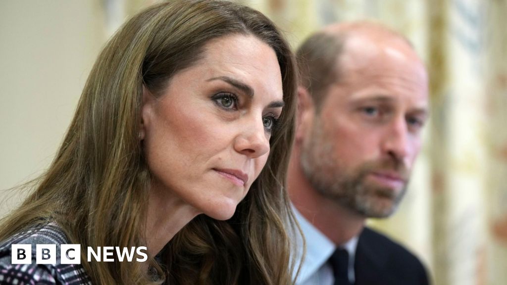 Harry returns to UK and lays wreath as William remembers late Queen