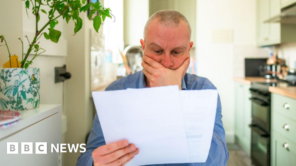 Customers’ debt to energy suppliers soars to £4.4bn Customers’ debt to energy suppliers soars to £4.4bn