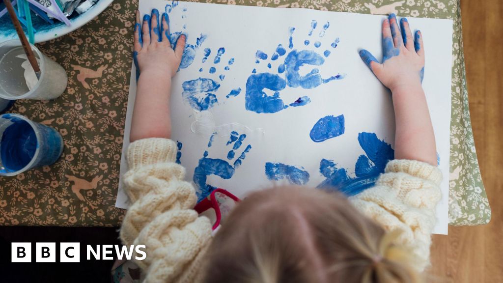 Australian kindergarten asks parents to pay thousands for their children’s art