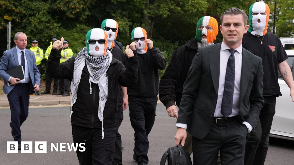 Kneecap rapper’s terror case thrown out