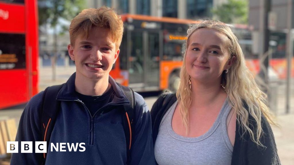 Young people to get £1 bus fares across Wales