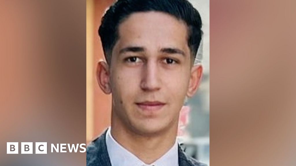 Killed seeking food – Jeremy Bowen on Abdullah’s shooting and Gaza’s lethal aid system