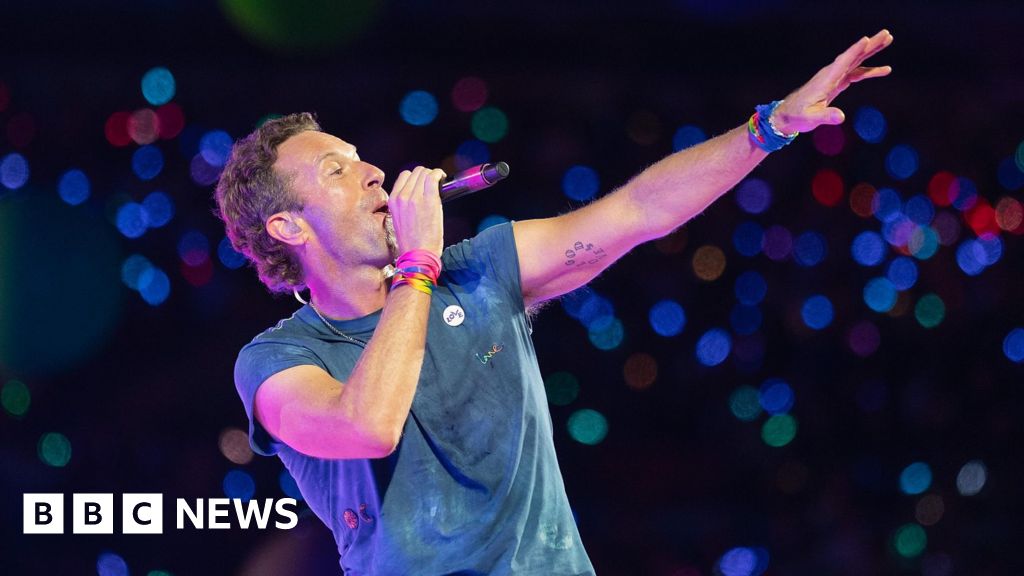 Coldplay get giddy as they smash Wembley Stadium record