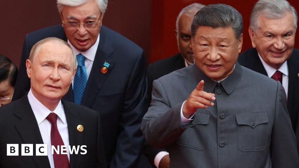 Hot mic catches Xi and Putin discussing organ transplants and immortality