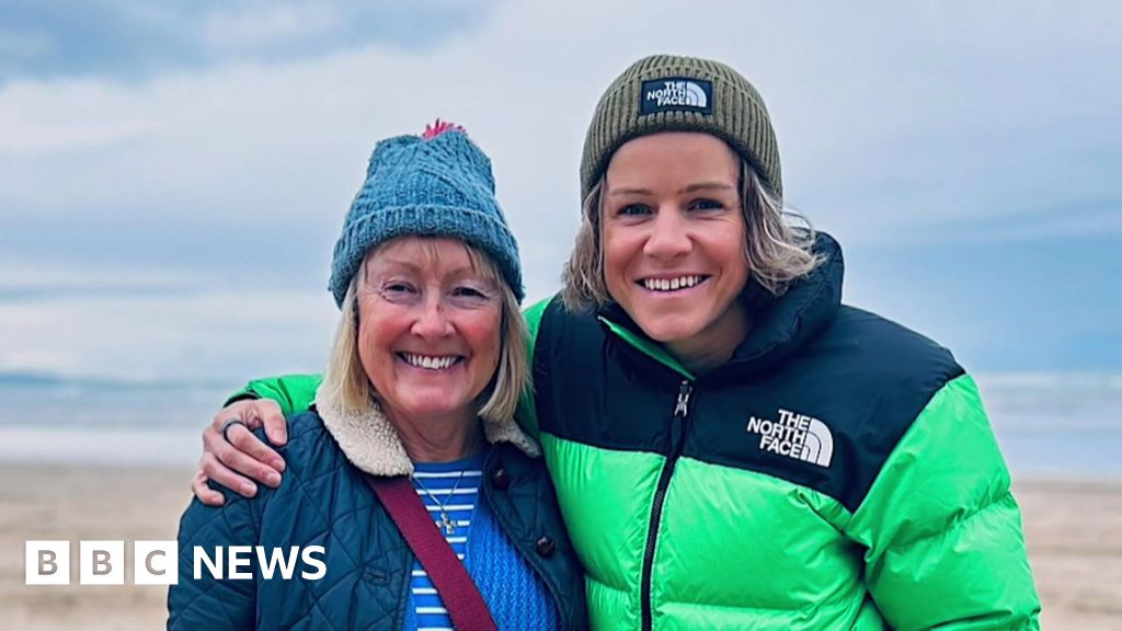 Woman running 400 miles around Cornwall for Alzheimer’s awareness