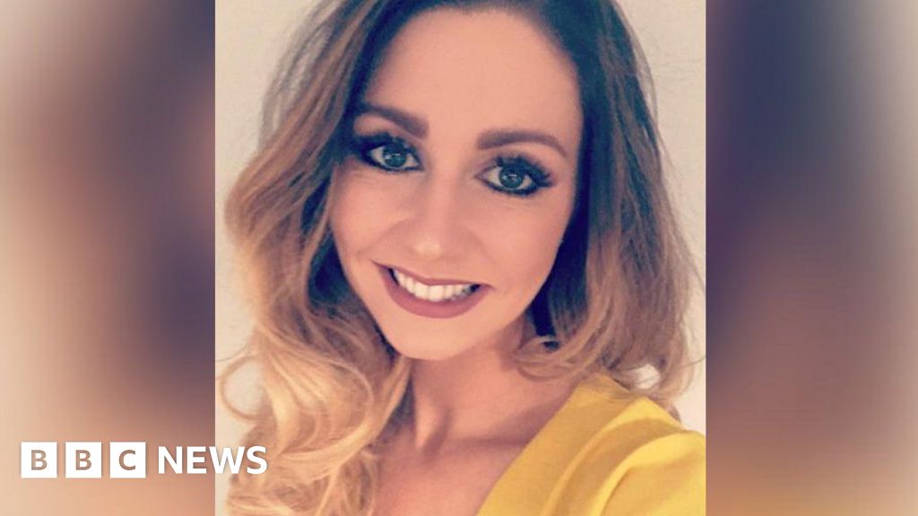 ‘I hid in toilet with child as killer banged on door’