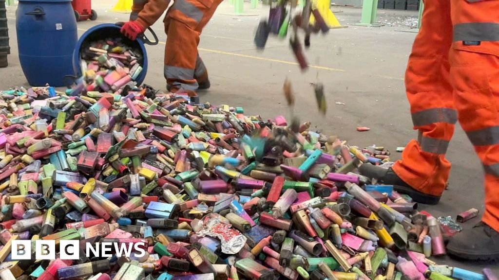 Vape ban isn’t working, says waste firm boss Vape ban isn’t working, says waste firm boss