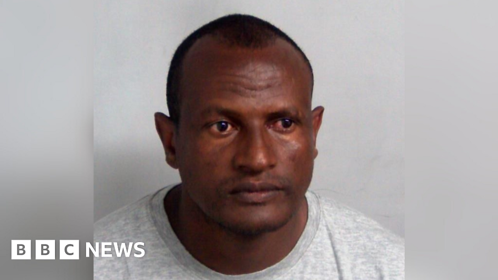 Manhunt continues for Epping hotel asylum seeker mistakenly released