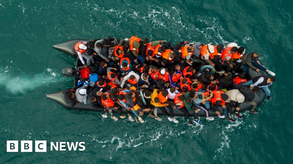 Home Office loses bid to overturn court order blocking migrant’s removal