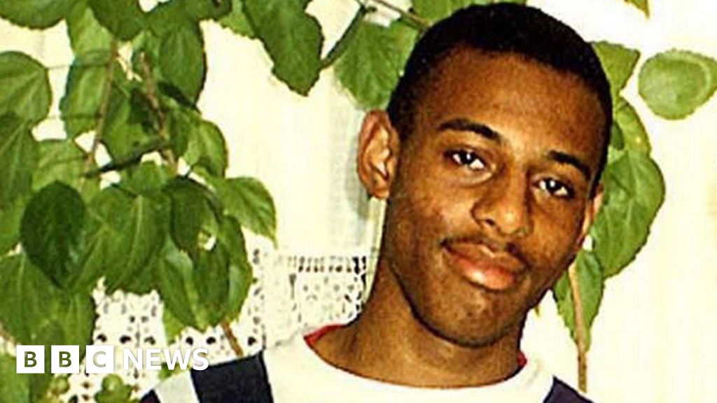 Stephen Lawrence’s mother asks witnesses to ‘please come forward’ as review begins