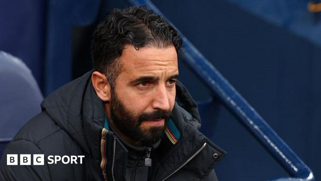 Man Utd: Ruben Amorim says not even Pope could make him change formation