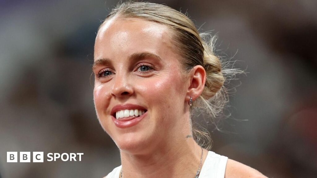 World Athletics Championships: Keely Hodgkinson makes winning start in bid for first world 800m title