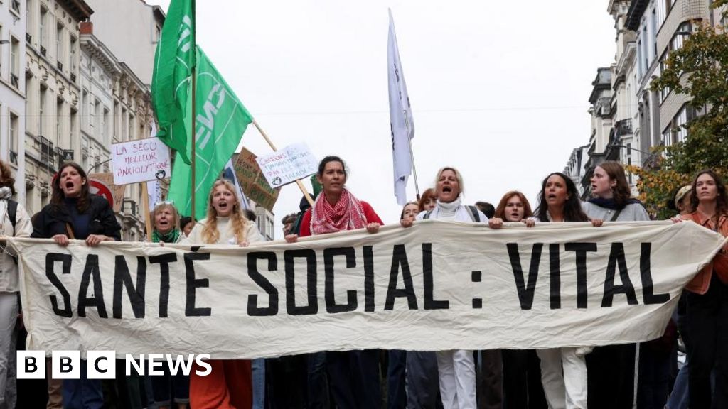 National strike by Belgium’s big unions hits public transport, airports and ships