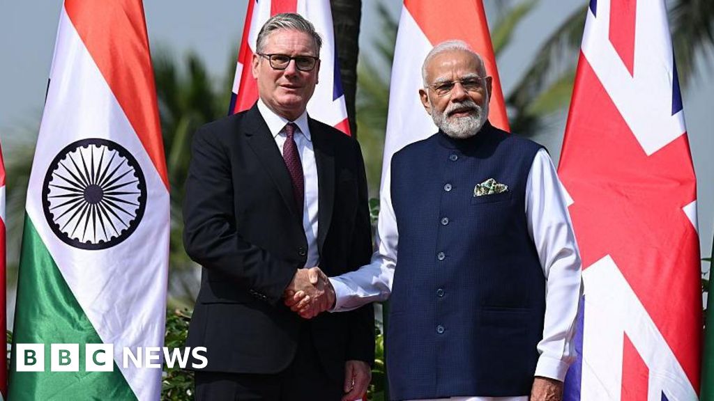 Starmer meets Modi on his first visit to India Starmer meets Modi on his first visit to India