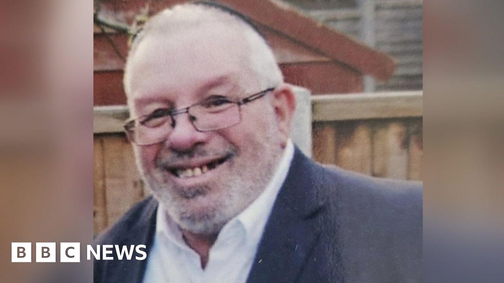 Manchester synagogue attack victim Melvin Cravitz’s funeral held