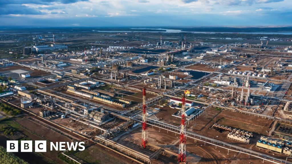 What do US sanctions against Russian oil companies mean for the war in Ukraine? What do US sanctions against Russian oil companies mean for the war in Ukraine?