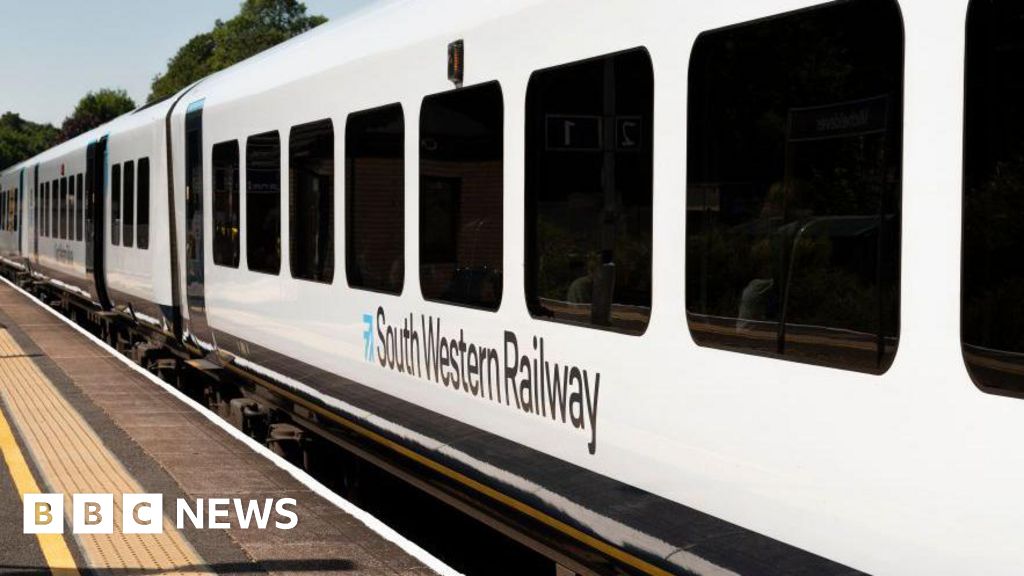 South Western Railway losing £45.5m revenue from fare evasion South Western Railway losing £45.5m revenue from fare evasion