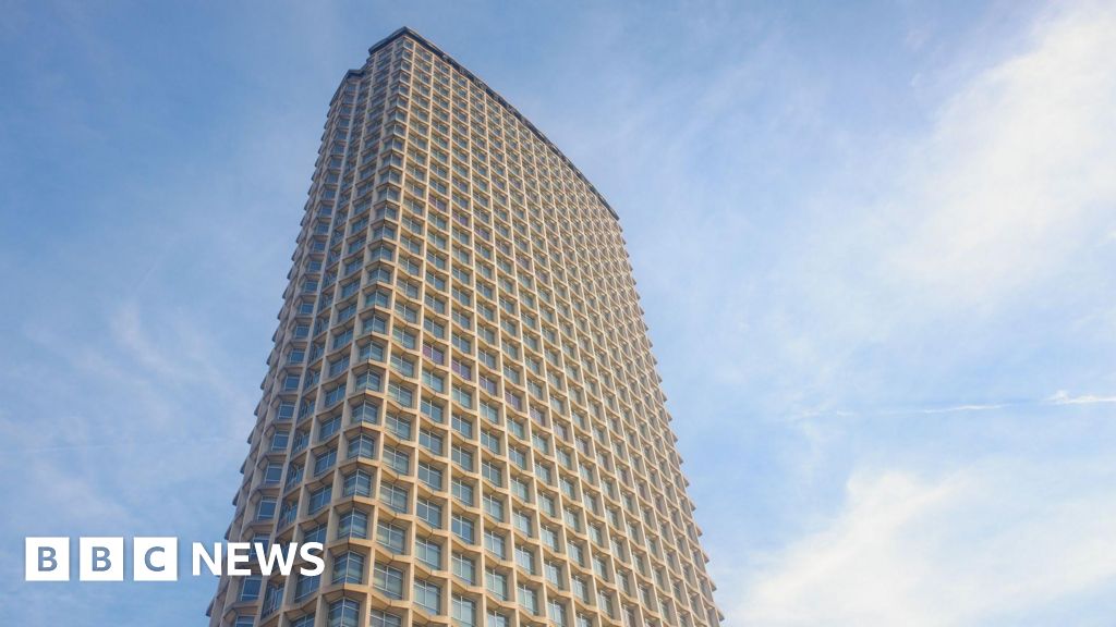 Two alleged leaders of Cambodian scam centres sanctioned by UK Two alleged leaders of Cambodian scam centres sanctioned by UK