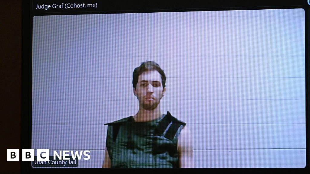Charlie Kirk murder suspect can wear civilian clothes in court, judge says Charlie Kirk murder suspect can wear civilian clothes in court, judge says