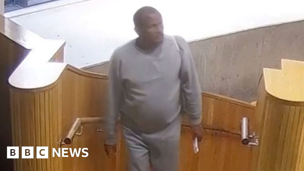 Epping migrant sex offender last seen in Hackney on Friday, Met says Epping migrant sex offender last seen in Hackney on Friday, Met says