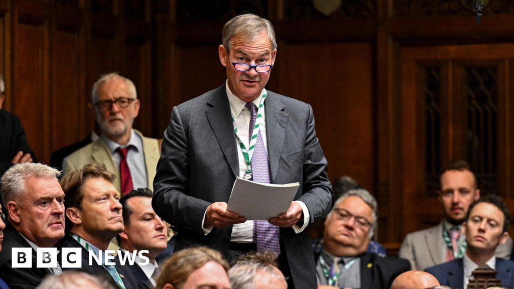 Tories give ex-Reform MP Rupert Lowe seat on top Commons committee Tories give ex-Reform MP Rupert Lowe seat on top Commons committee