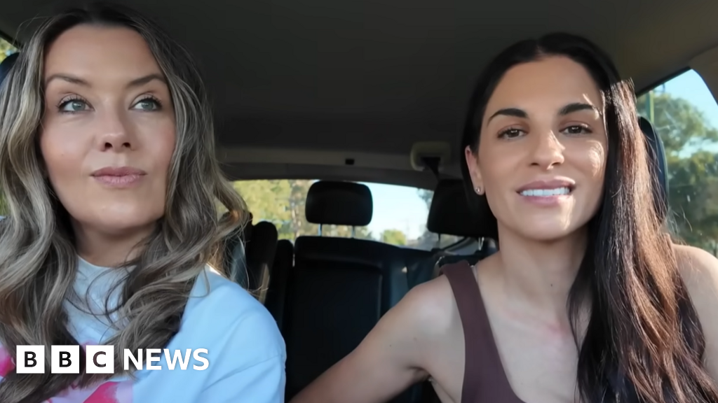 Australian influencer family move to UK to avoid social media ban Australian influencer family move to UK to avoid social media ban