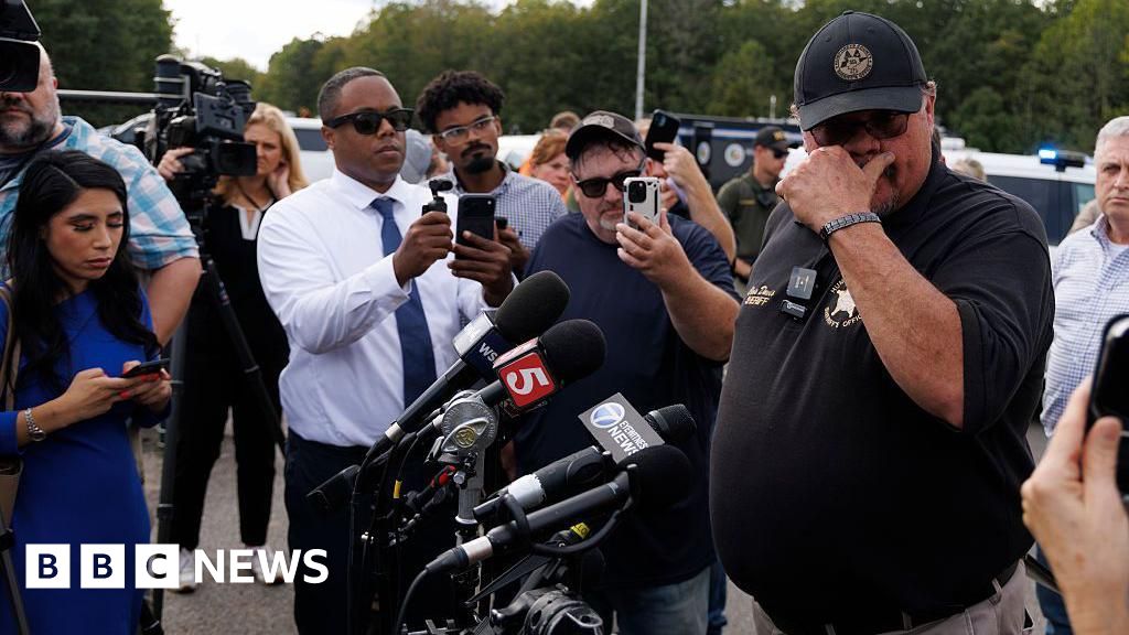 19 people missing after blast levels Tennessee explosives facility