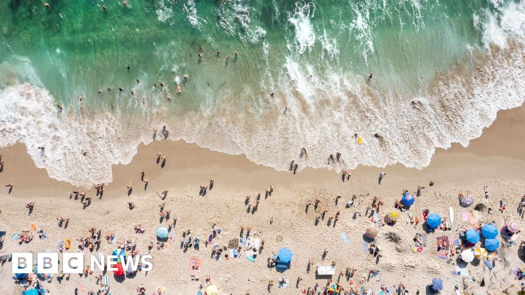 Mysterious ‘warm blob’ breaks records in the North Pacific Ocean