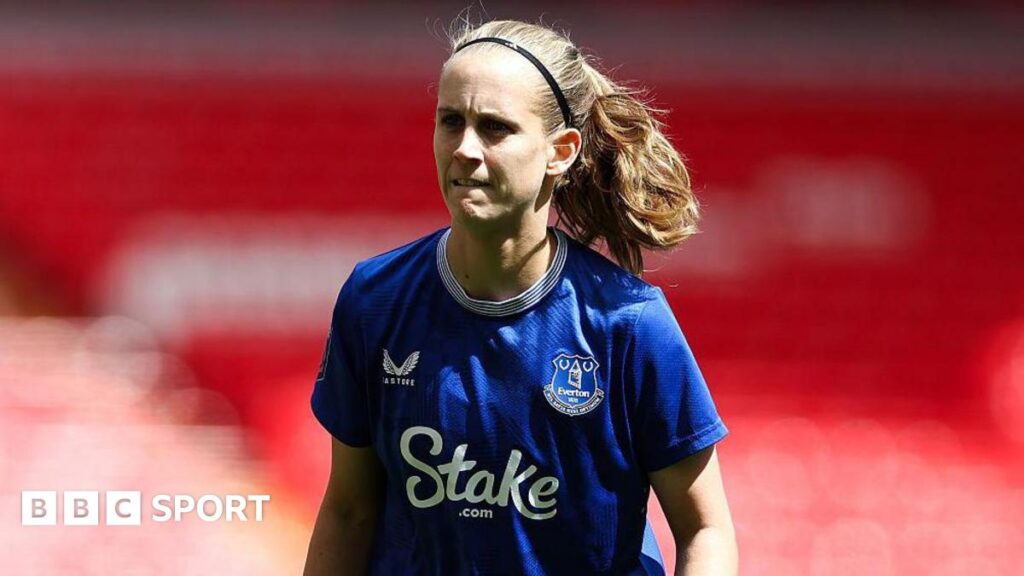 Katja Snoeijs: Everton forward’s unusual childhood with hole in her heart and one leg longer than the other