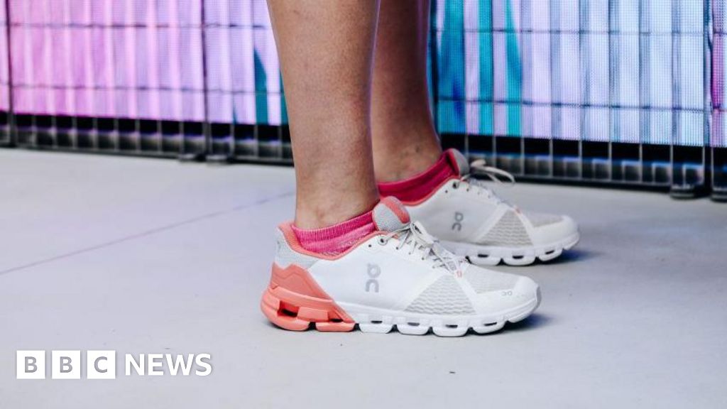 Customers sue maker of popular On Cloud shoes over ‘noisy and embarrassing’ squeaks Customers sue maker of popular On Cloud shoes over ‘noisy and embarrassing’ squeaks