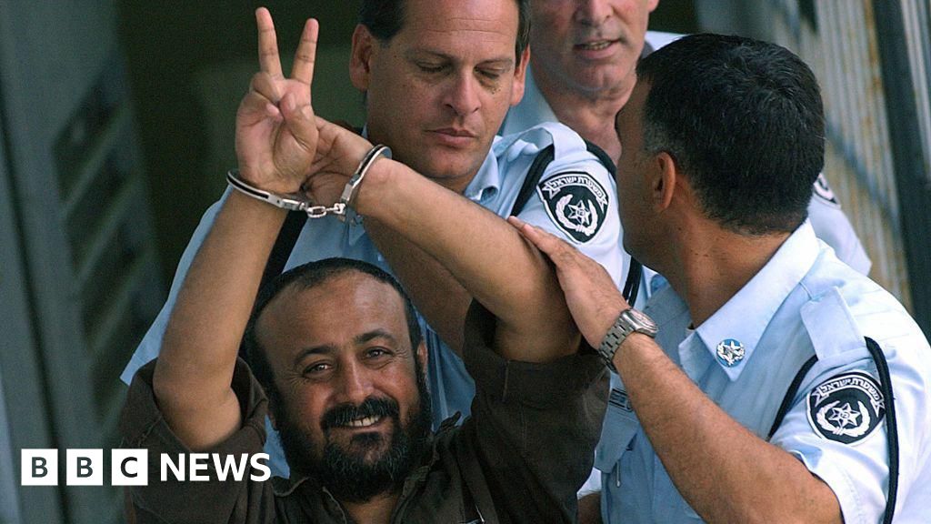 Hamas presses Israel to free prominent prisoners as part of Gaza deal Hamas presses Israel to free prominent prisoners as part of Gaza deal