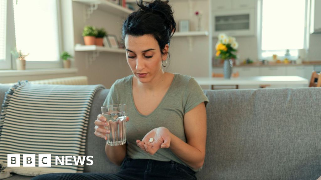 First league table of antidepressant side effects