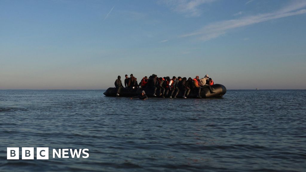 Nineteen more removed to France under ‘one in, one out’ scheme