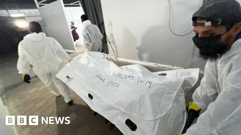 Gaza experts work to identify bodies of 90 Palestinians returned by Israel Gaza experts work to identify bodies of 90 Palestinians returned by Israel