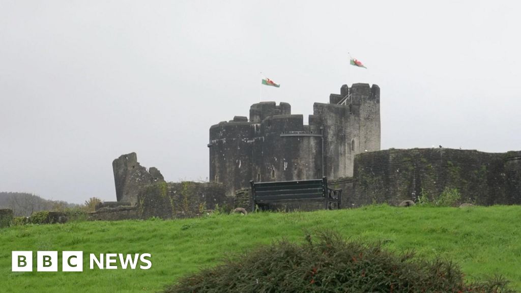 Labour feel the heat in crucial by-election test Labour feel the heat in crucial by-election test