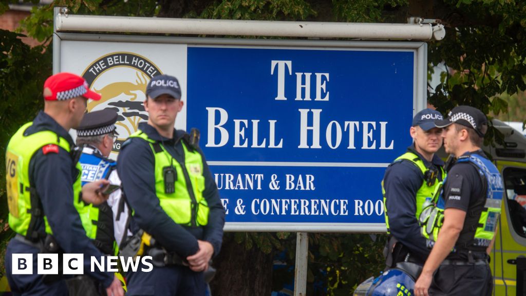 Epping hotel protesters jailed for violent disorder