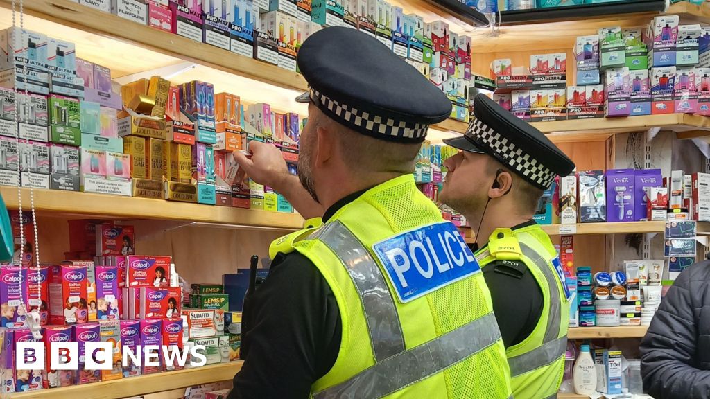 Hundreds arrested in high street crime crackdown