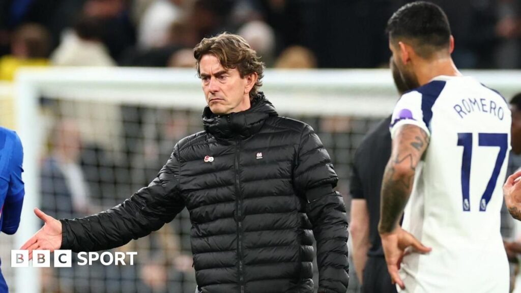 Tottenham lose to Chelsea: Fans booing and players snubbing manager Thomas Frank Tottenham lose to Chelsea: Fans booing and players snubbing manager Thomas Frank