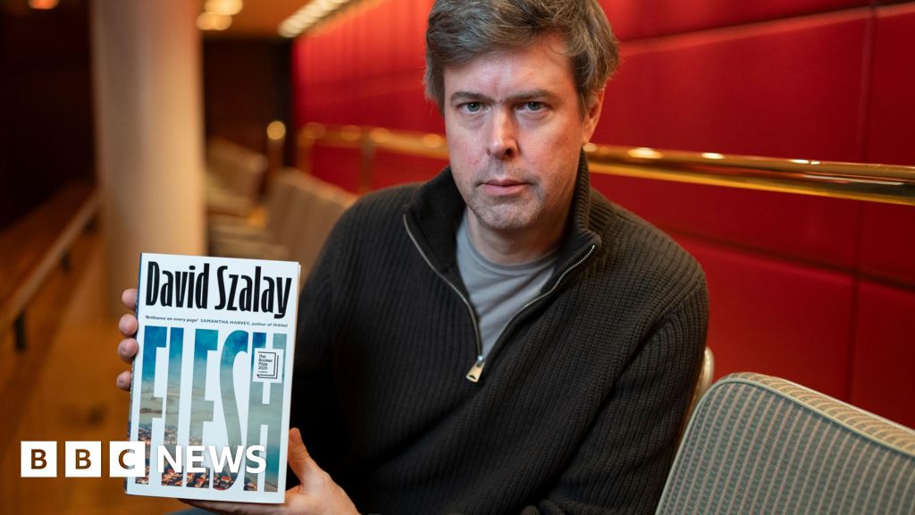 David Szalay’s Flesh wins 2025 fiction award David Szalay’s Flesh wins 2025 fiction award