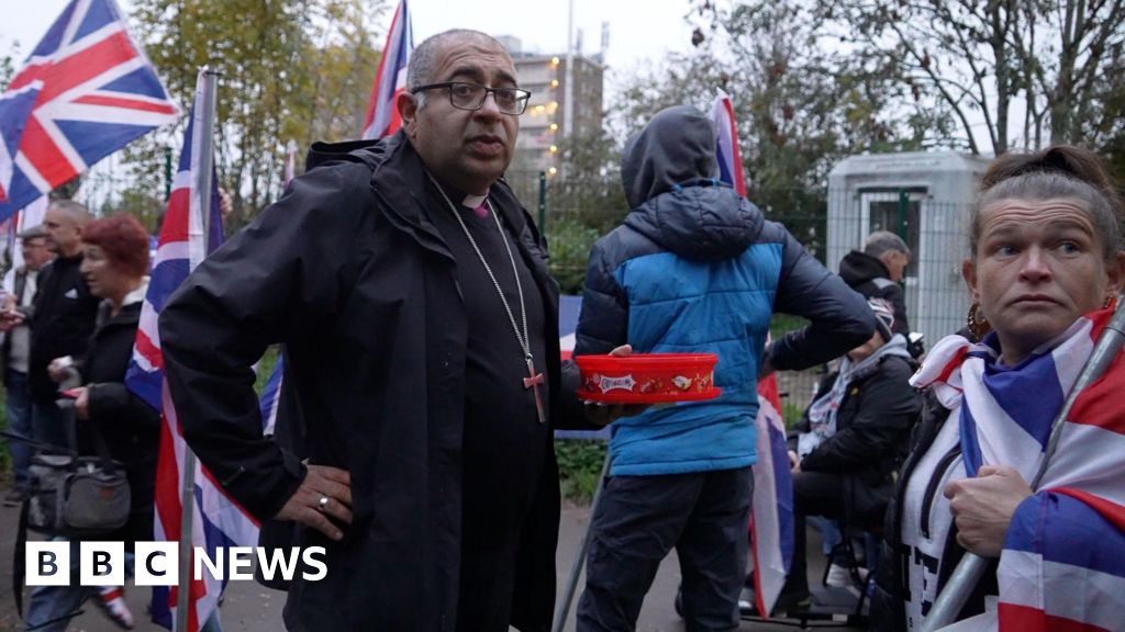 Why Tommy Robinson supporters are turning to Christianity Why Tommy Robinson supporters are turning to Christianity