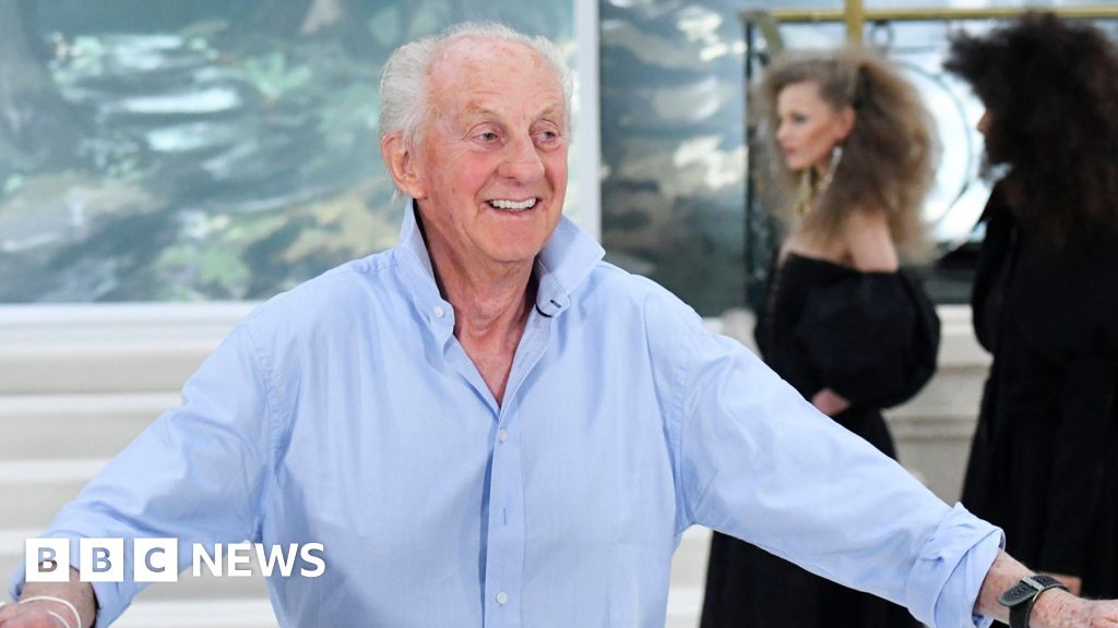 Irish fashion designer dies aged 80