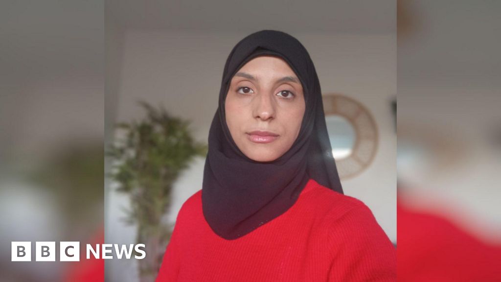 ‘My luggage was stolen while I breastfed at Gatwick Airport’