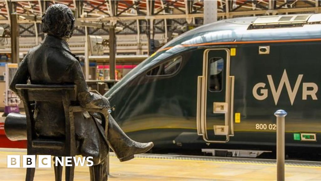 Formula 1 tech used to improve train Wi-Fi on GWR Formula 1 tech used to improve train Wi-Fi on GWR