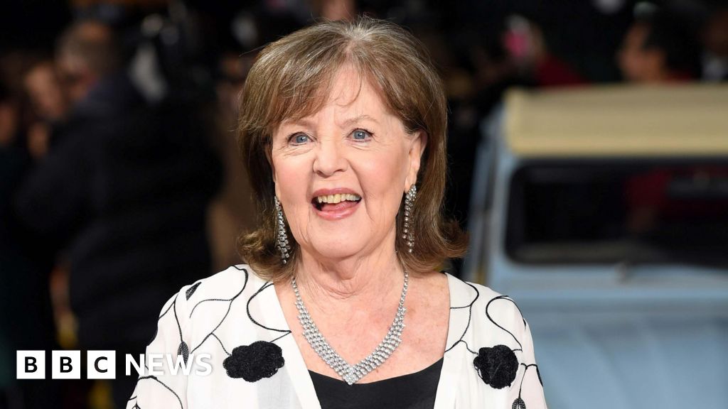 Pauline Collins, star of Shirley Valentine, dies aged 85