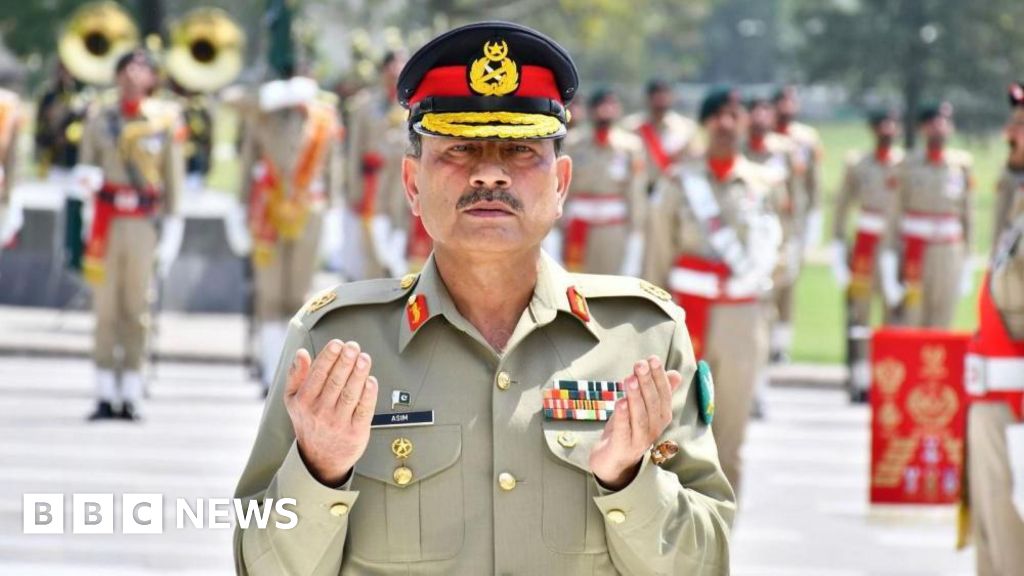 Pakistan’s army chief gets more powers and lifelong immunity