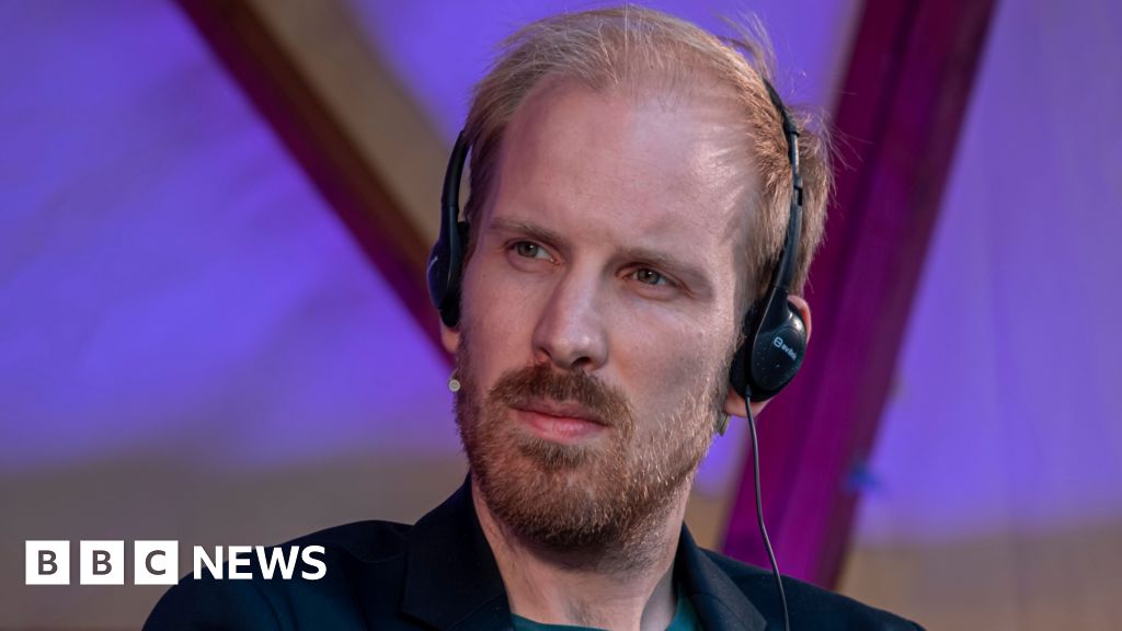 Historian Rutger Bregman criticises BBC for removing Donald Trump line from Radio 4’s Reith Lecture