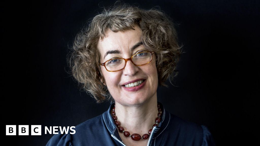 Publisher apologises for ‘the hurt’ it caused Kate Clanchy over controversy