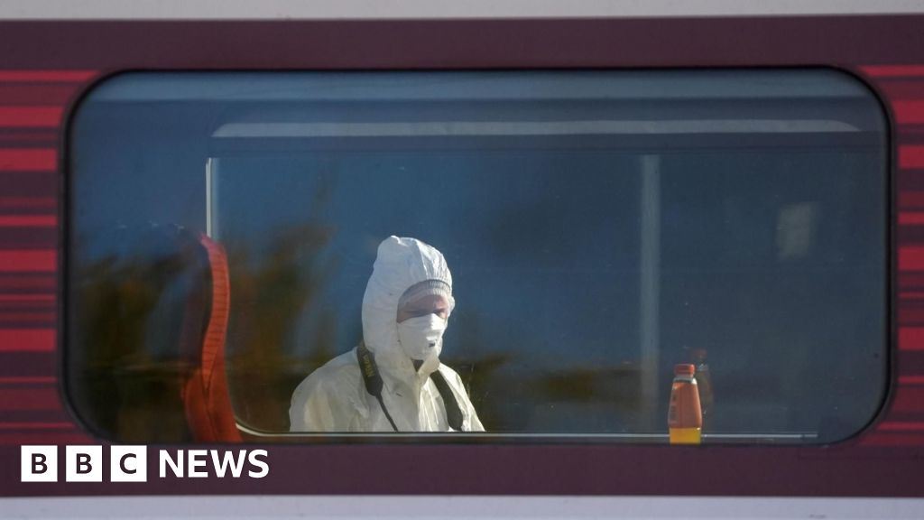 What have eyewitnesses said about Huntingdon train stabbings? What have eyewitnesses said about Huntingdon train stabbings?