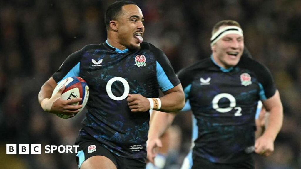 England 27-23 Argentina: Hosts hold off Pumas fightback