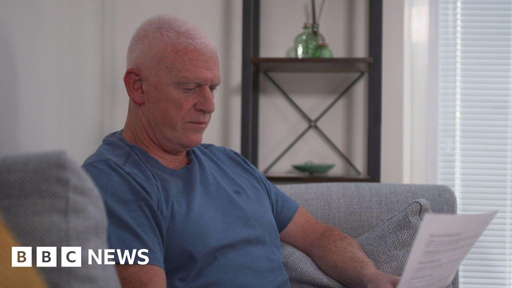 Scammers target 12 homes on same Warrington street Scammers target 12 homes on same Warrington street